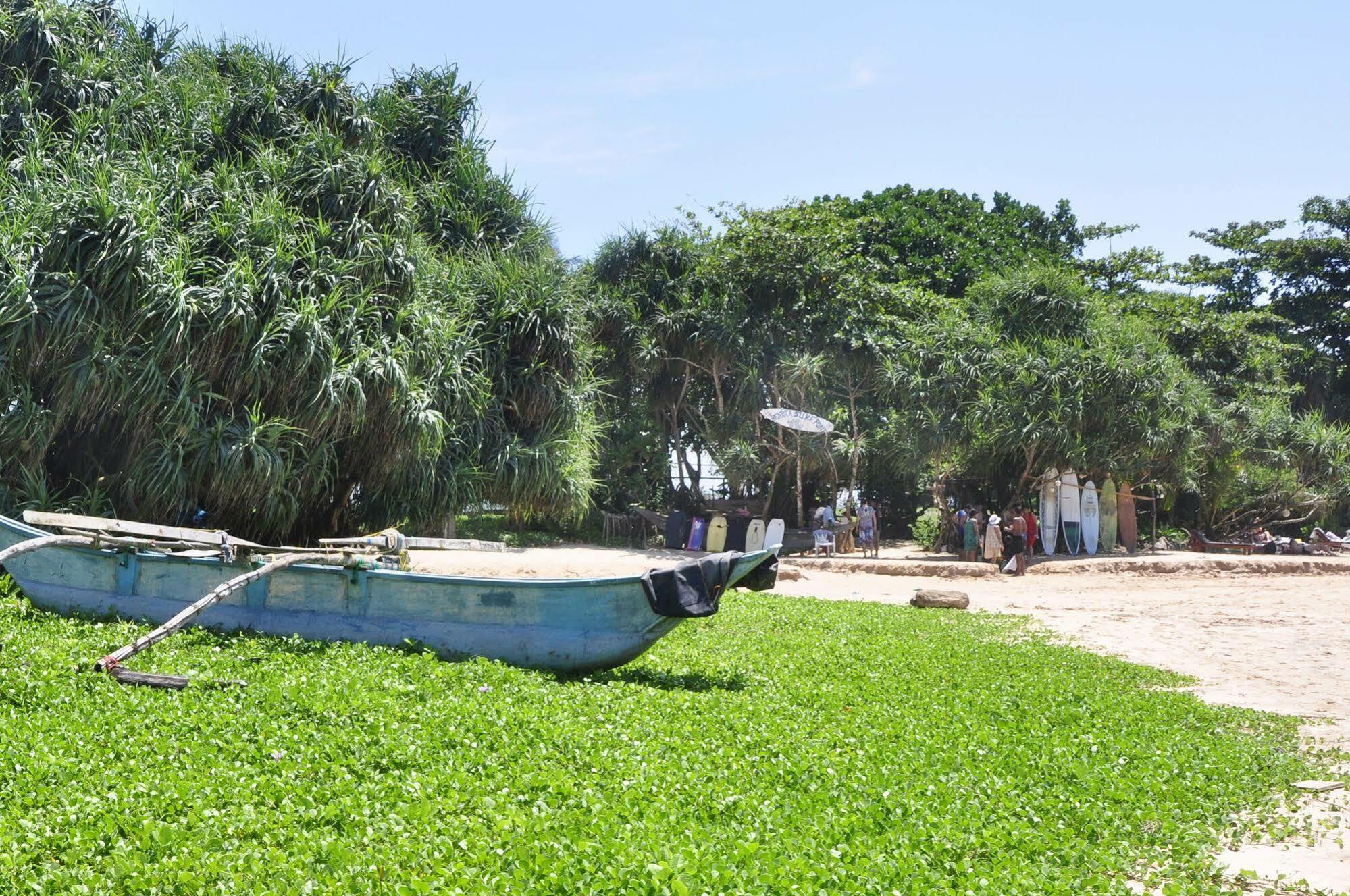 Chami Villa Bentota Exterior photo